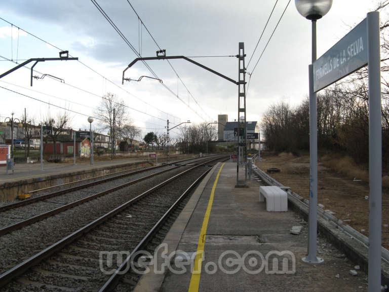 Renfe / ADIF: Fornells de la Selva - 2011