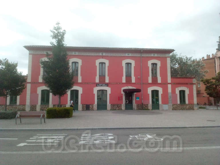 Renfe / ADIF: Girona - 2020 (estación antiguo Carrilet Olot)