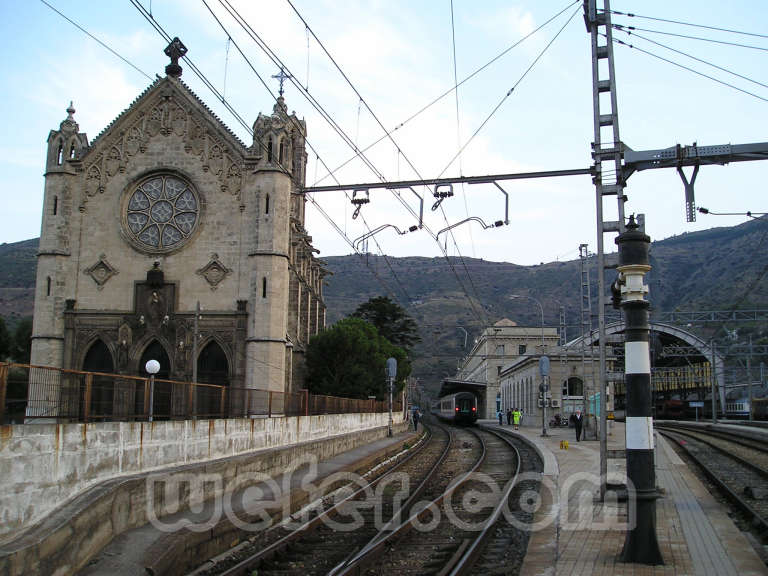 Renfe / ADIF: Portbou - 2005