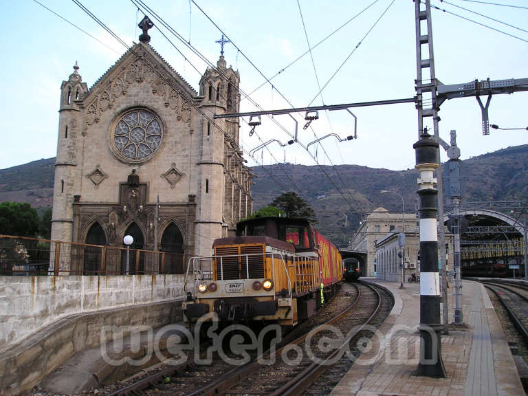 Renfe / ADIF: Portbou - 2005