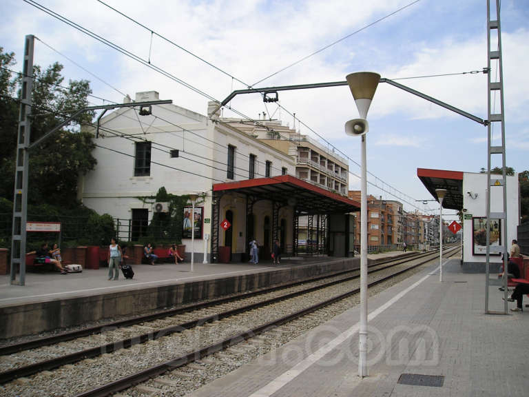 Renfe / ADIF: Cerdanyola del Vallès - 2005