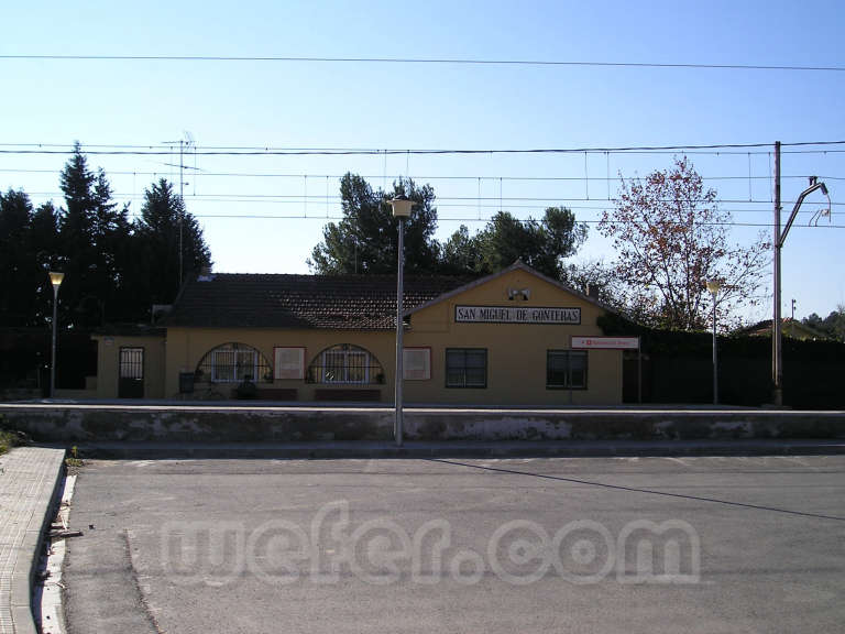 Renfe / ADIF: Sant Miquel de Gonteres - Viladecavalls - 2005