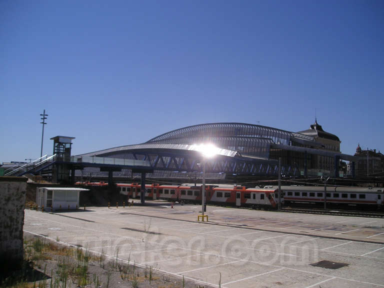 Renfe / ADIF: Lleida - Pirineus - 2004