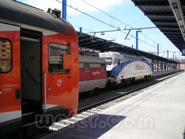 Renfe / ADIF: Lleida - Pirineus - 2006