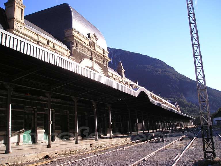 Renfe / ADIF: estación internacional de Canfranc - 2005