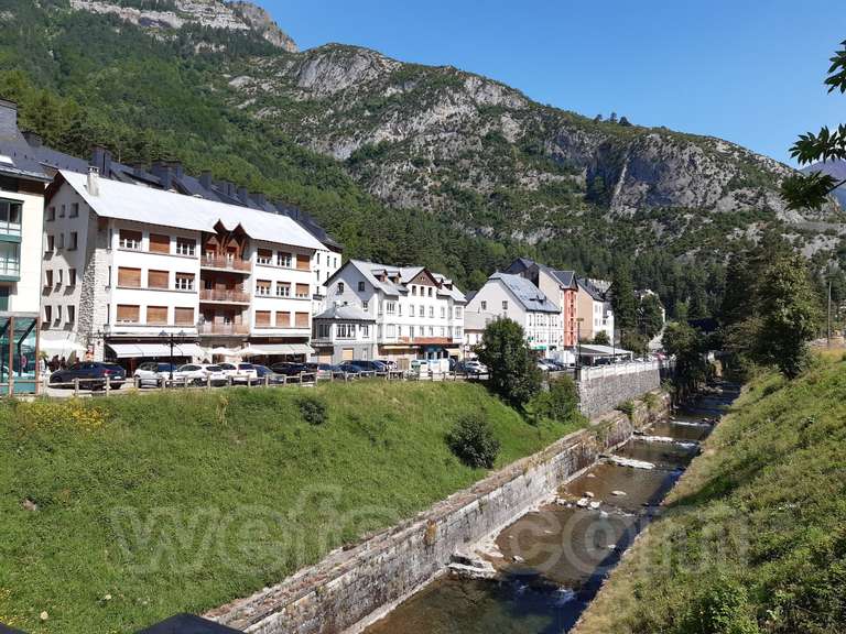 Renfe / ADIF: estación internacional de Canfranc - 2021