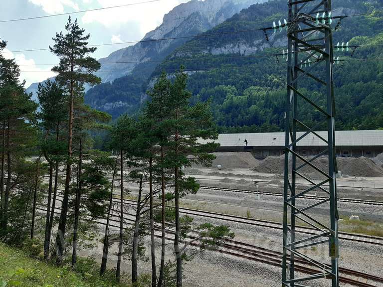 Renfe / ADIF: estación internacional de Canfranc - 2021