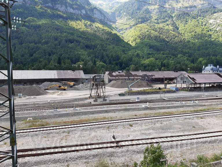 Renfe / ADIF: estación internacional de Canfranc - 2021