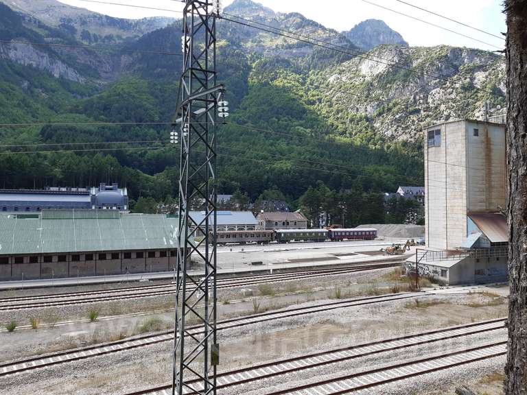 Renfe / ADIF: estación internacional de Canfranc - 2021