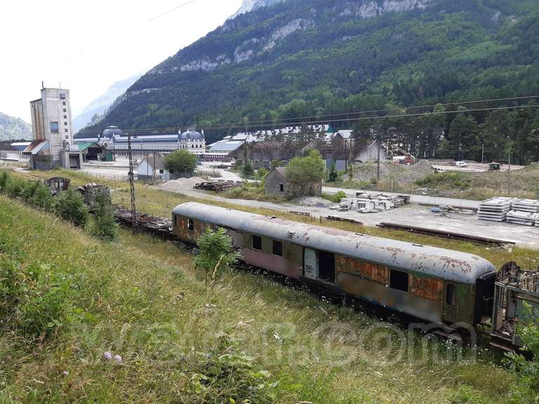 Renfe / ADIF: estación internacional de Canfranc - 2021