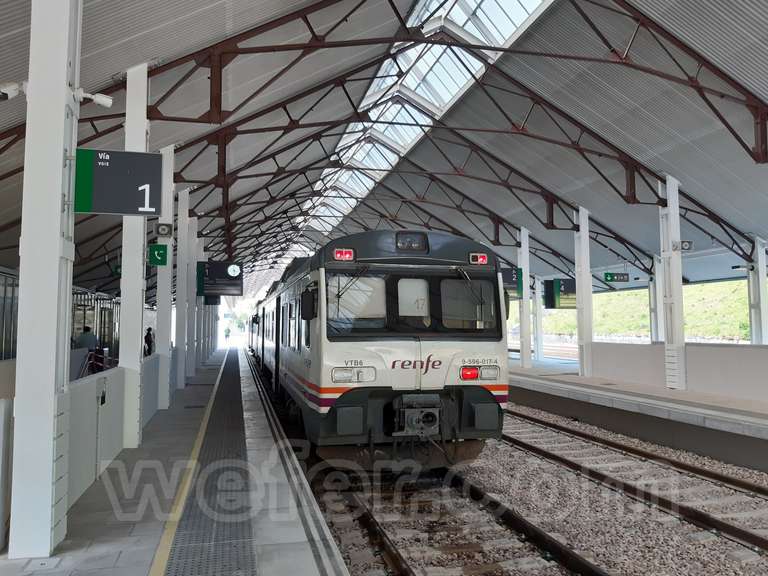 Renfe / ADIF: estación internacional de Canfranc - 2021