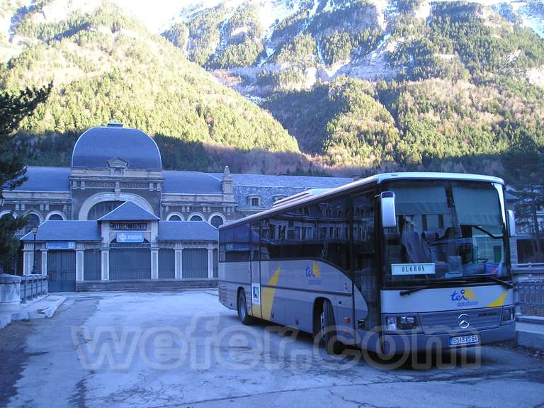 Renfe / ADIF: estación internacional de Canfranc - 2005