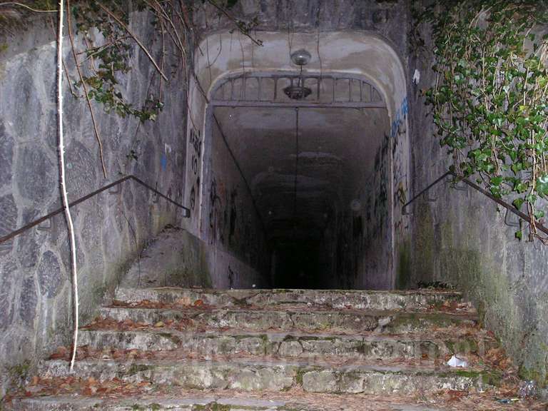 Renfe / ADIF: estación internacional de Canfranc - 2005