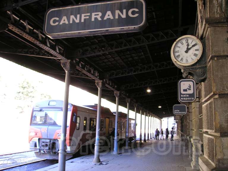 Renfe / ADIF: estación internacional de Canfranc - 2005